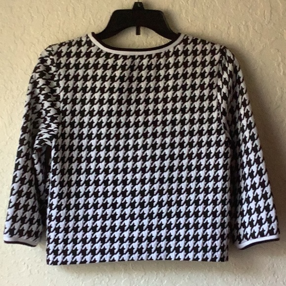 Kenzie women’s top - Picture 3 of 5